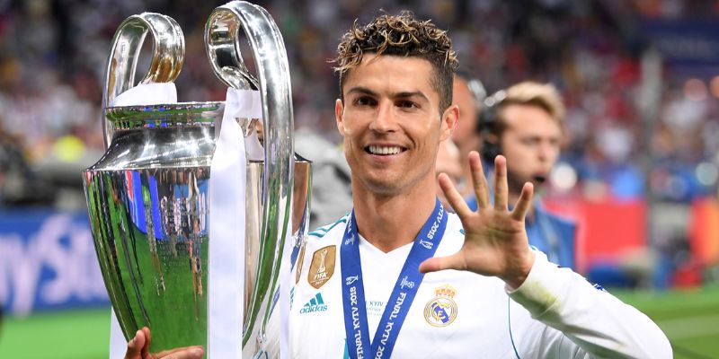 Cup C1 Châu Âu 3 Ronaldo - Cái tên huyền thoại ghi dấu mạnh mẽ ở C1